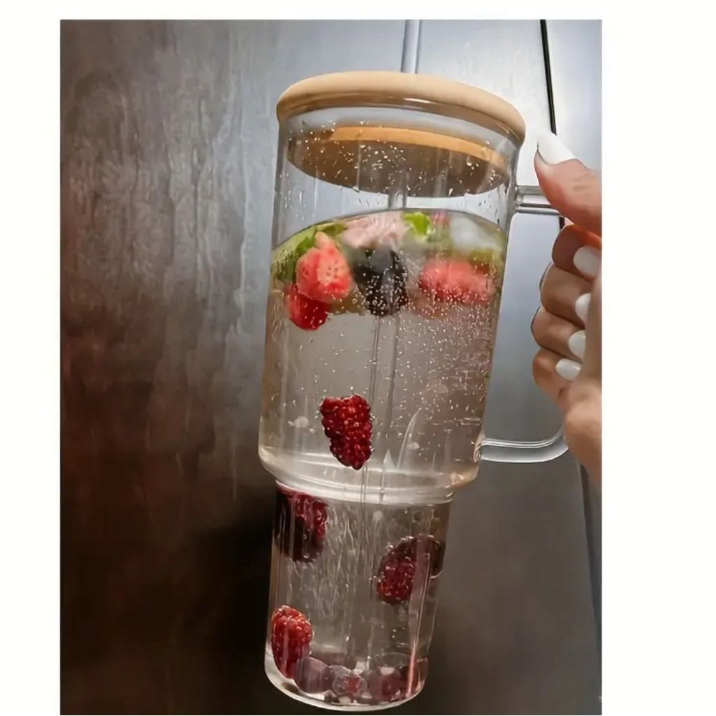 32oz Glass Tumbler with lid and straw