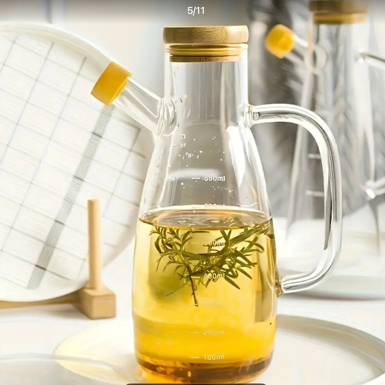 Glass kitchen oil bottle