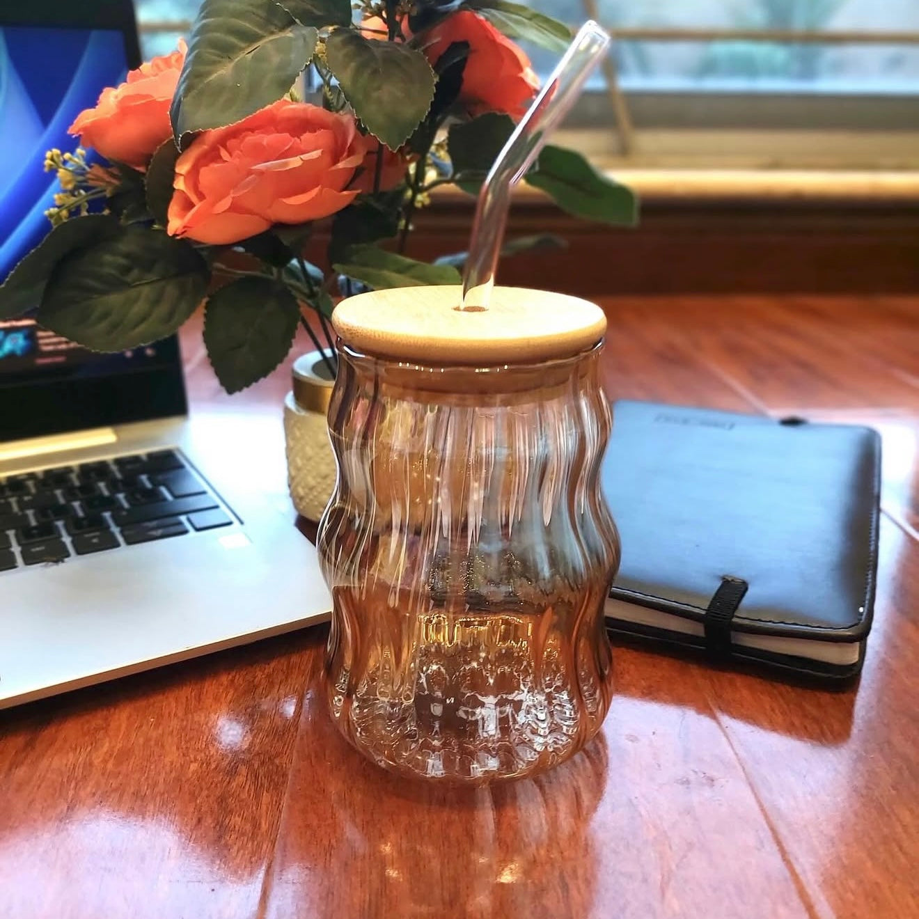 Ribbed & Round Glass Sipper with Glass Straw