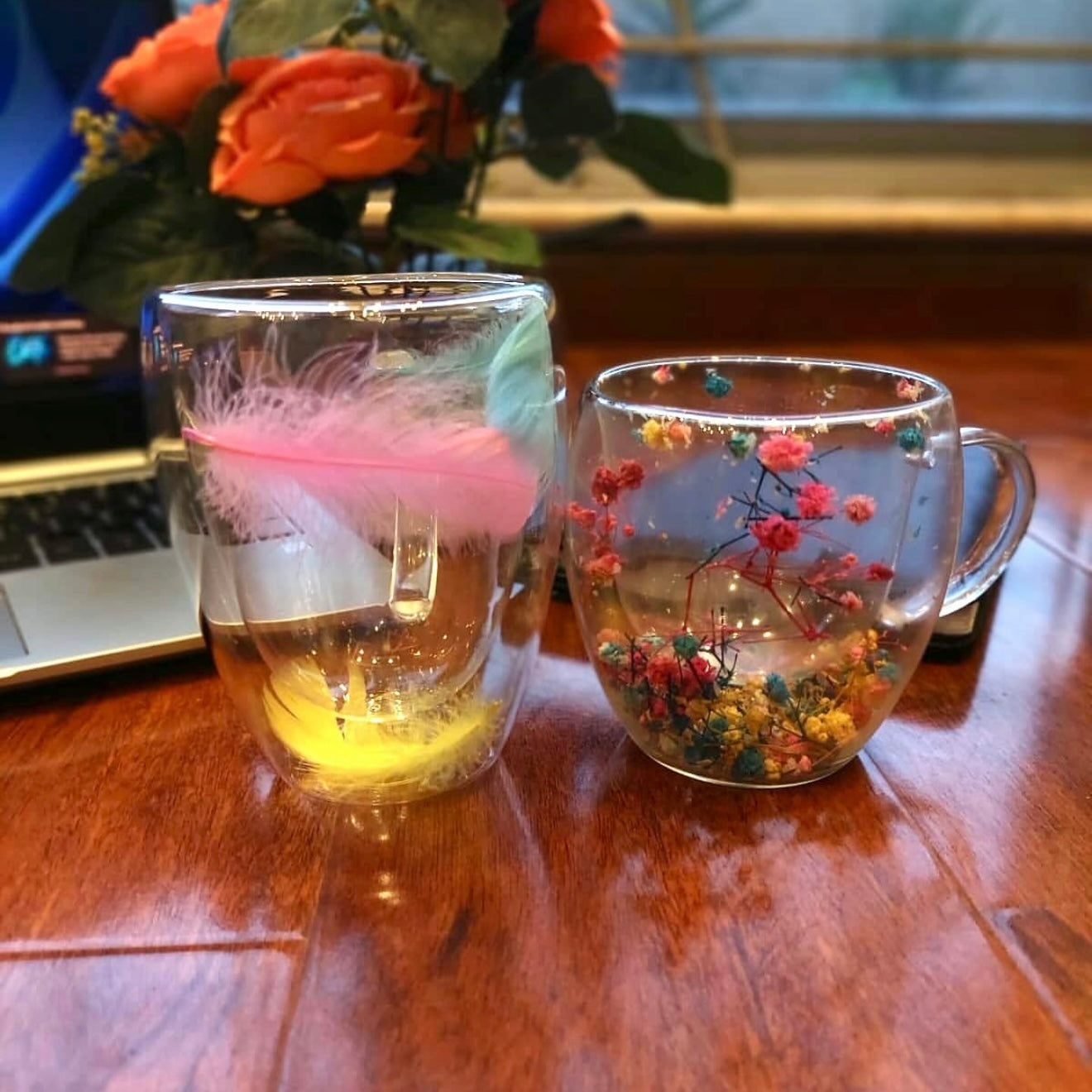 Double Wall Glass Mug with Dry Flowers