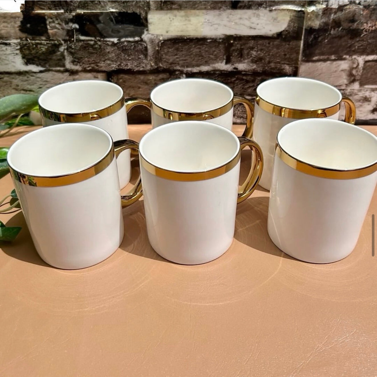Mugs with gold border- elegant and durable 300ml